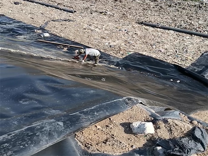 PE土工膜防滲工程施工規(guī)范